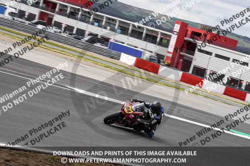 cadwell no limits trackday;cadwell park;cadwell park photographs;cadwell trackday photographs;enduro digital images;event digital images;eventdigitalimages;navarra;no limits trackdays;peter wileman photography;racing digital images;trackday digital images;trackday photos